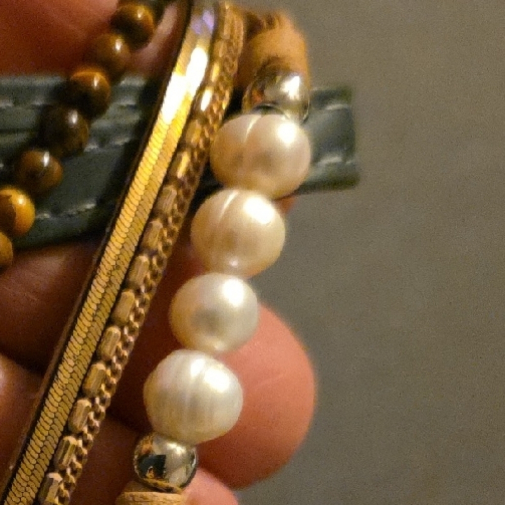 Jacob Gold and White Pearl Bracelet